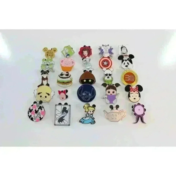 Accessories - Lot of 25 Disney Pins – Authentic, Tradable, Unique Pins!